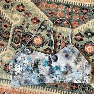 Lululemon flow Y bra nulu